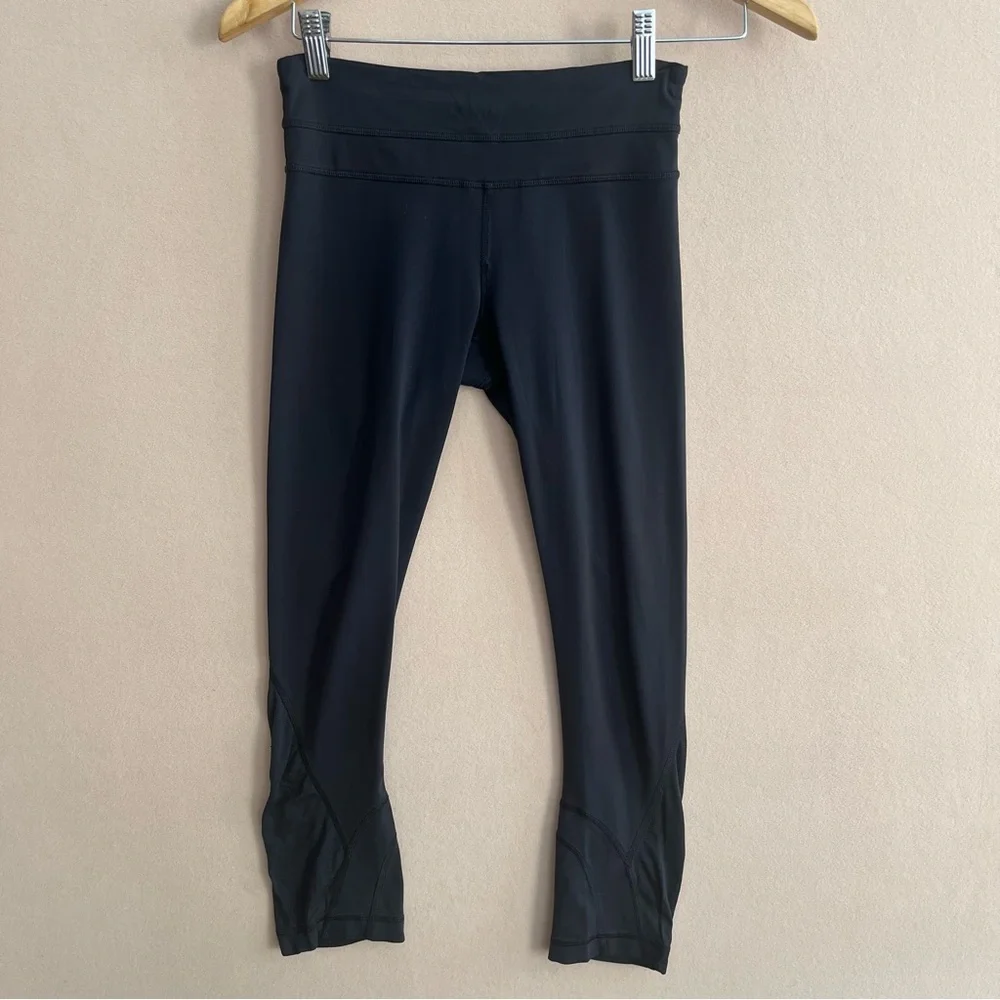 Lululemon Inspire Crop‎ II leggings black athletic size 2